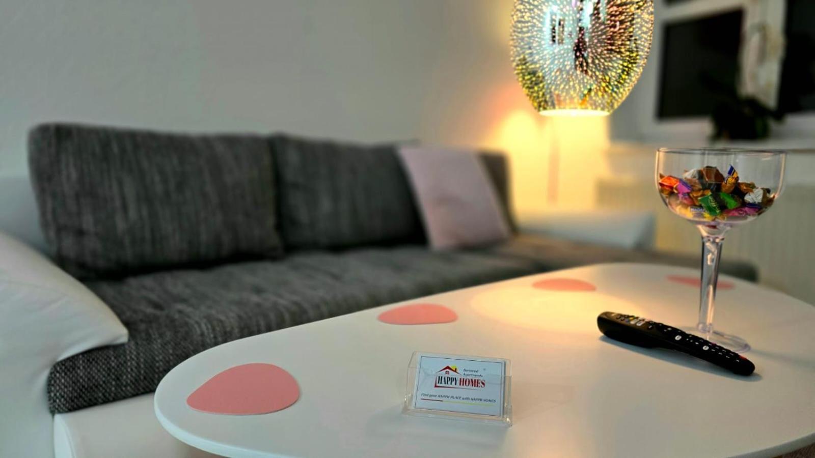 Happy Homes Pink - Up To 5 - Kueche - W-Lan - Netflix - Honig - Badewanne Nidda Exterior foto